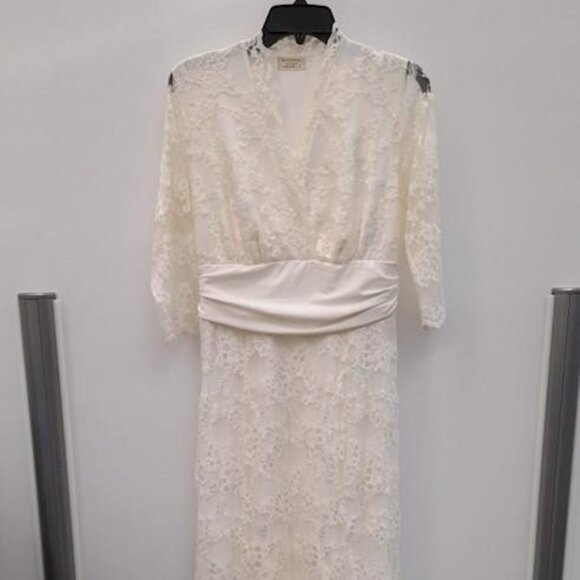 KIYONNA Amour Ivory allver stretch Lace Wedding Dress Size 10-12 - Picture 1 of 6